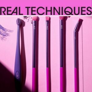 Real‎ Techniques Eye Love Drama
